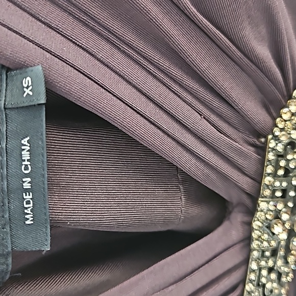 BCBG XS Long V Neck Chocolate Dress with Gold Brooch - Picture 4 of 4